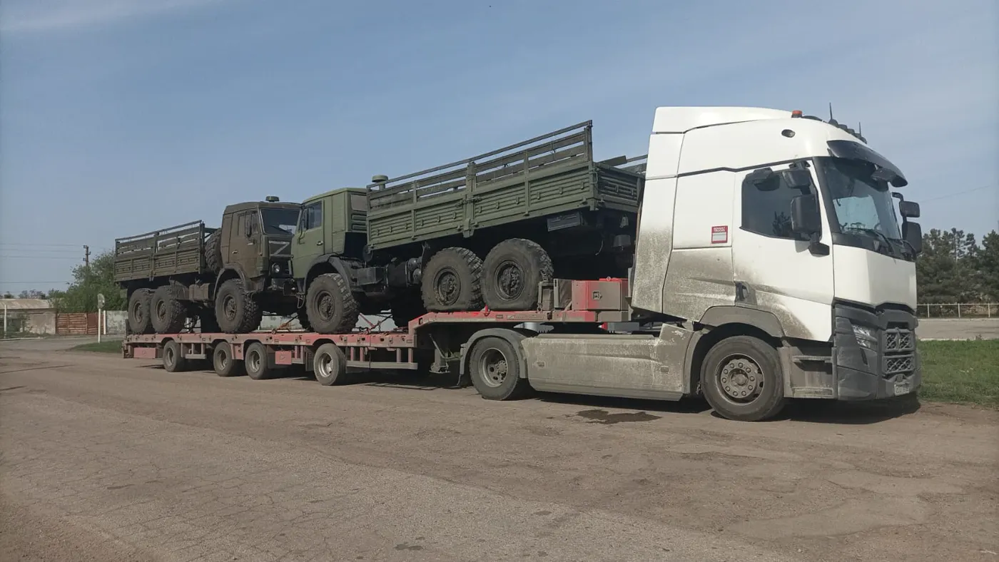 Фото с перевозки негабаритного груза