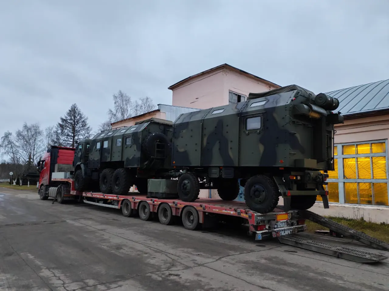 Фото с перевозки негабаритного груза